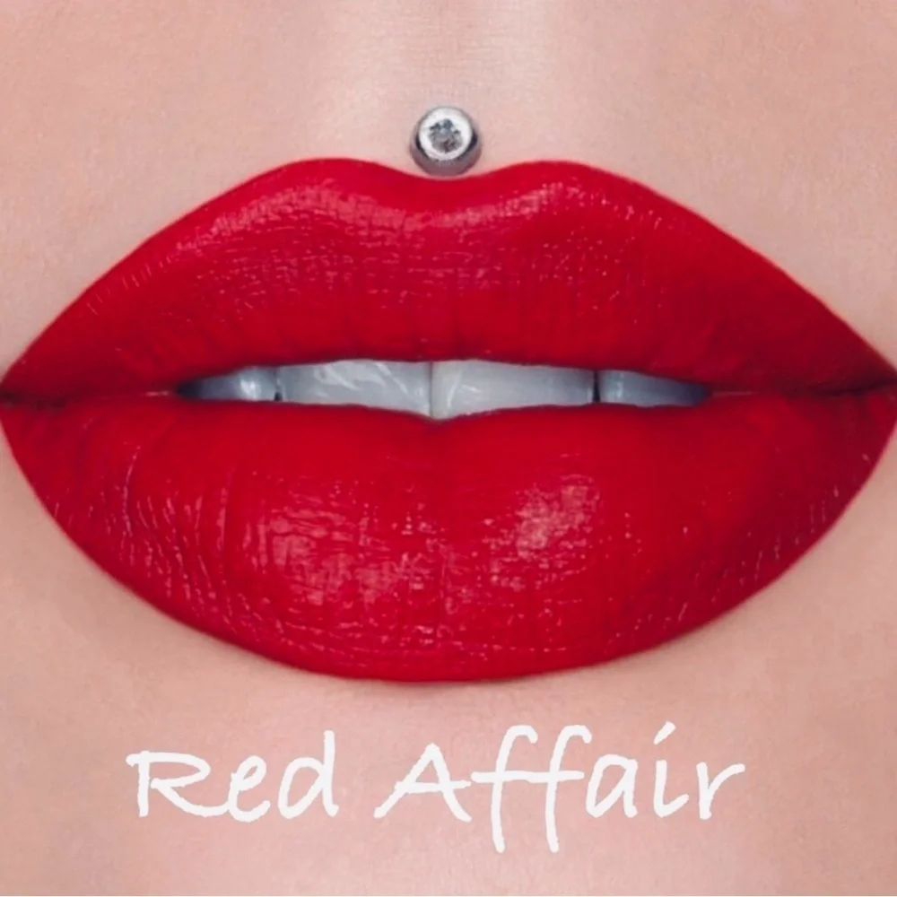 Jeffree Star Velvet Trap lipstick Red Affair - NIB